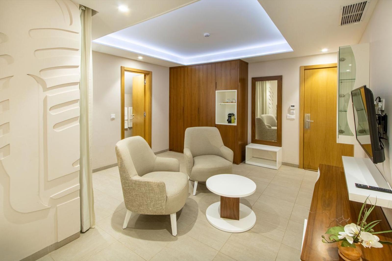 Luna Boutique Hotel 明德卢 外观 照片